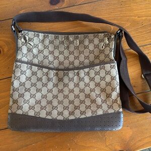 Gucci crossbody bag brown gg